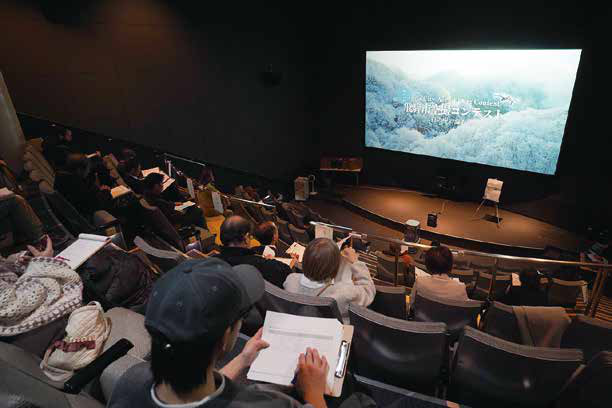 「第5回飛騨市空撮コンテスト」の作品上映会と審査会を開催