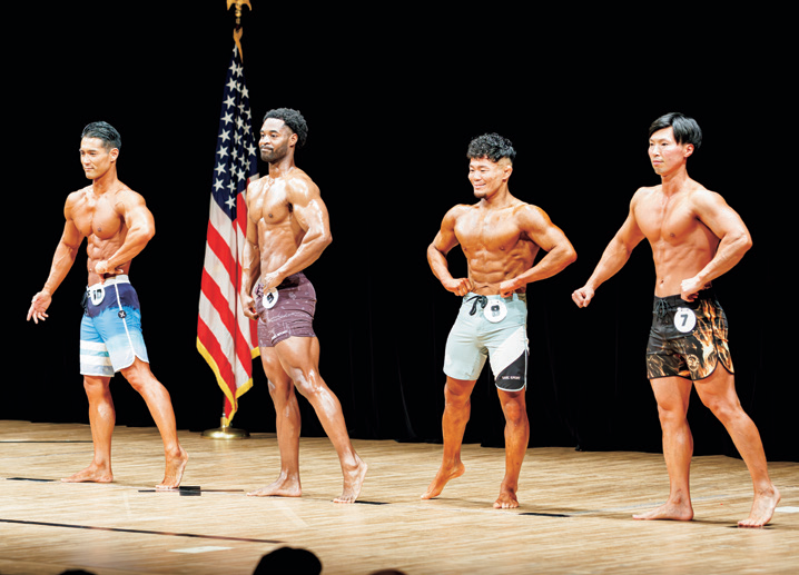 日米の選手が集い、引き締まった身体と表現力を競い合いました