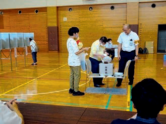 模擬投票の様子